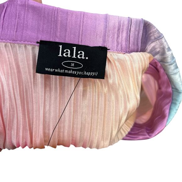 Dressed in Lala Rainbow Daydream Plissé Pleated Top Notched Collar Size Medium - Picture 11 of 14